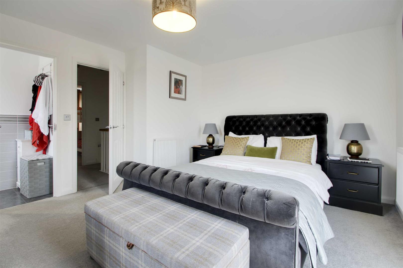 Holt Avenue, Brooklands, Milton Keynes